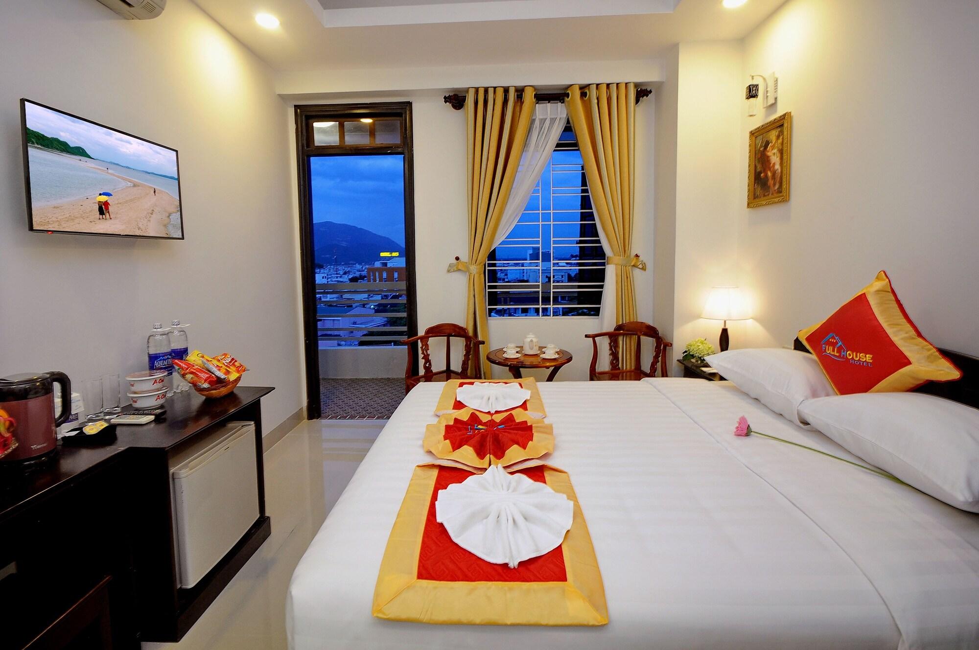 Full House Hotel Nha Trang Zewnętrze zdjęcie