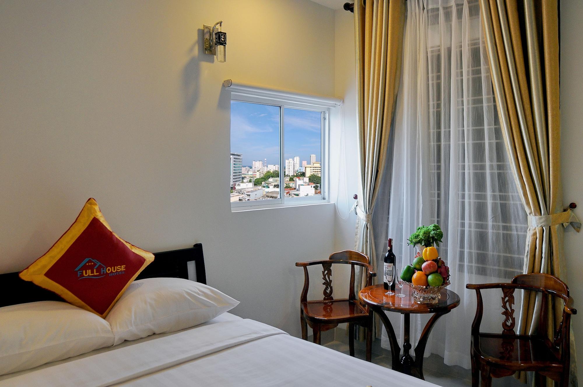 Full House Hotel Nha Trang Zewnętrze zdjęcie