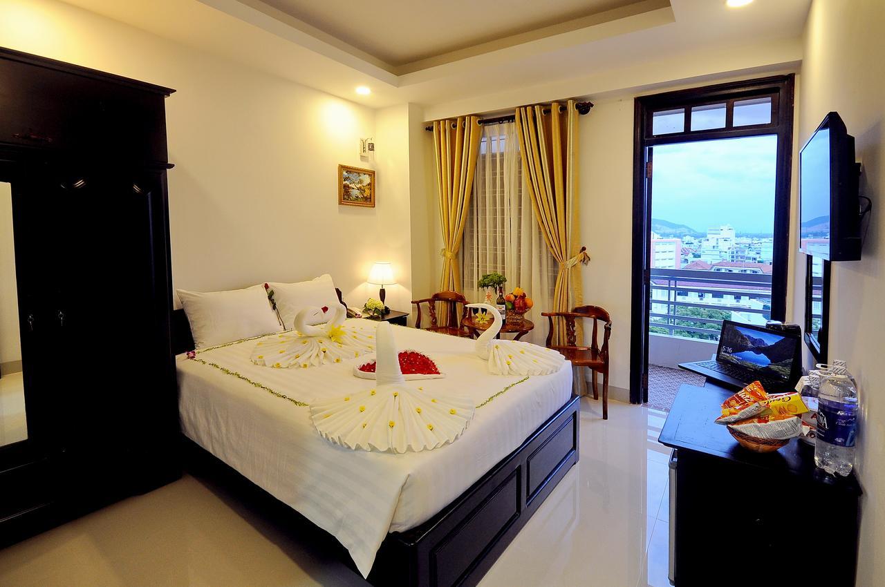 Full House Hotel Nha Trang Zewnętrze zdjęcie