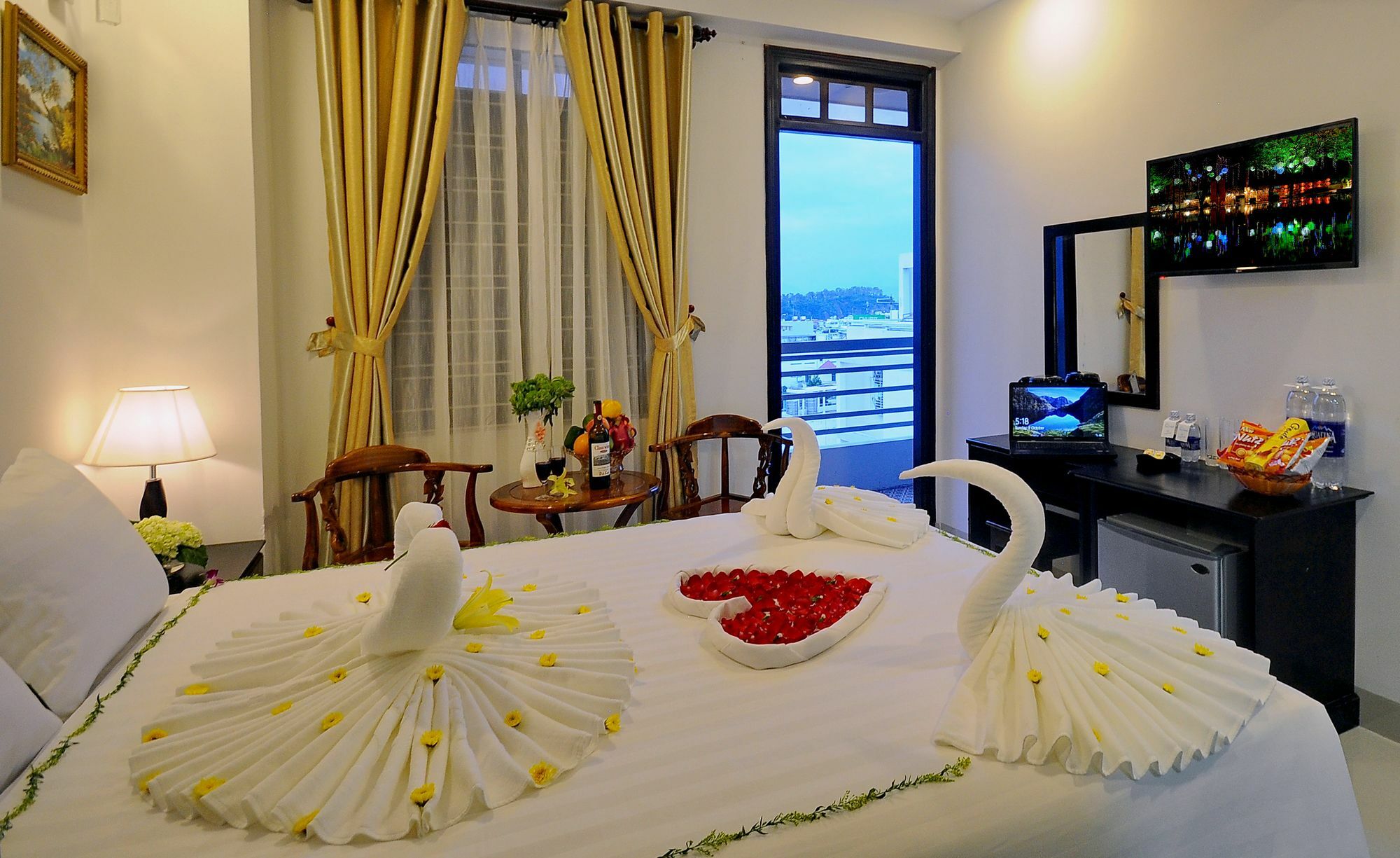 Full House Hotel Nha Trang Zewnętrze zdjęcie